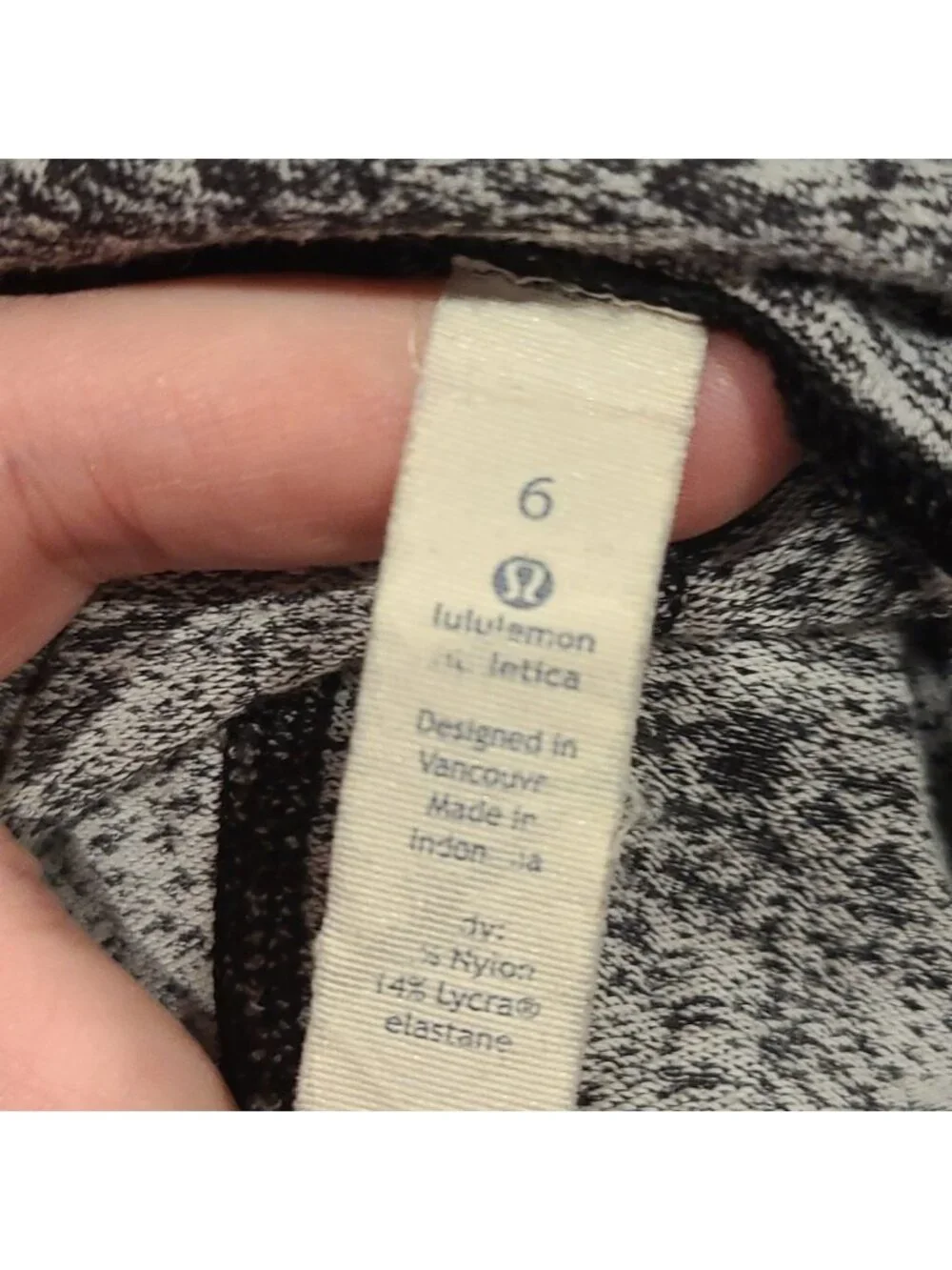 Lululemon Wunder Under Pant (Hi-Rise) Luon Spray Jacquard White Black